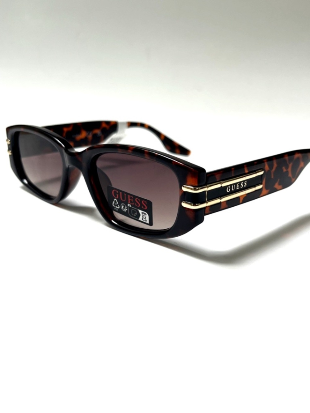 New GUESS Slim Sunglasses GO00071 Acetate Tortoise Retro Look  Gold Detail